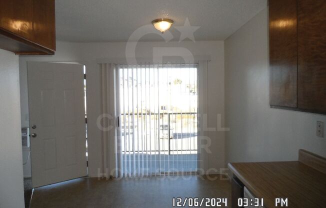 2 beds, 1 bath, 792 sqft, $1,250, Unit 18