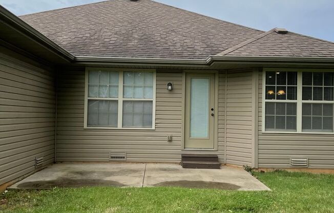 4 beds, 2 baths, $1,995