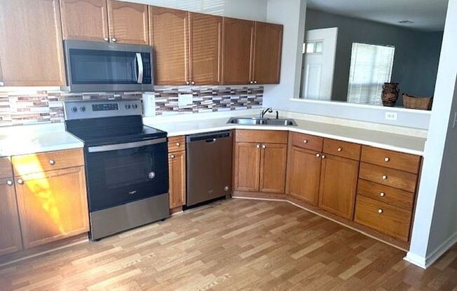 Enjoy 1/2 Month Off First Month Rent~ Spacious 3-Bed 2-Bath Town Home AVAILABLE NOW!