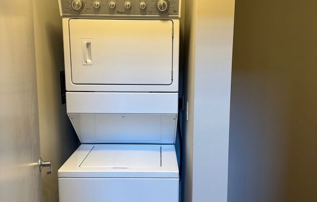 3 beds, 3 baths, 1,461 sqft, $2,020, Unit 306