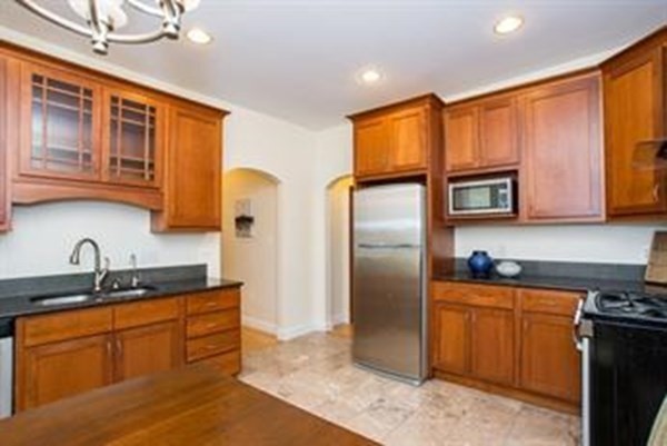 3 KENNEY ST