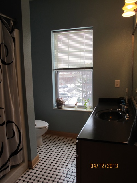 308 E 18th St 204
