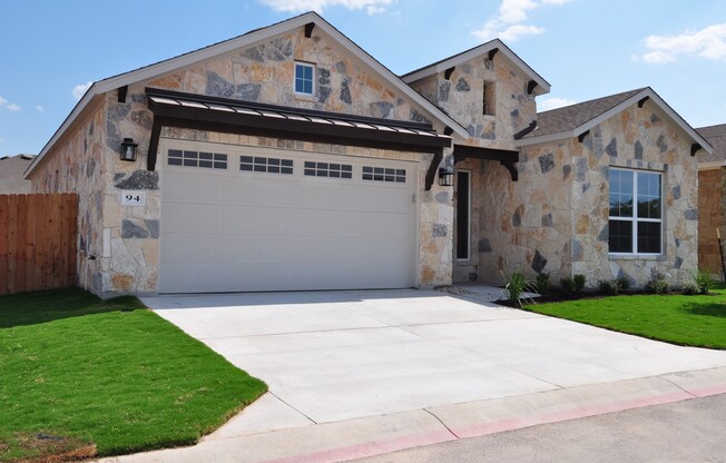 Great Location! New Home For Lease with a Community Pool!