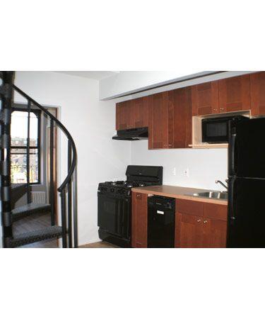 4 beds, 2 baths, $5,550, Unit 21/22