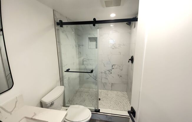 Studio, 1 bath, 575 sqft, $1,798, Unit 117