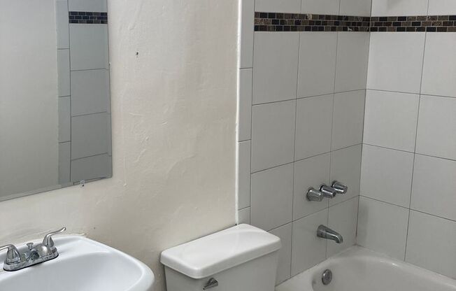 1 bed, 1 bath, 636 sqft, $1,795, Unit 2