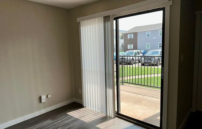 1 bed, 1 bath, 750 sqft, $824, Unit 9156D