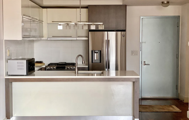 2 beds, 2 baths, 1,024 sqft, $8,500, Unit 5U
