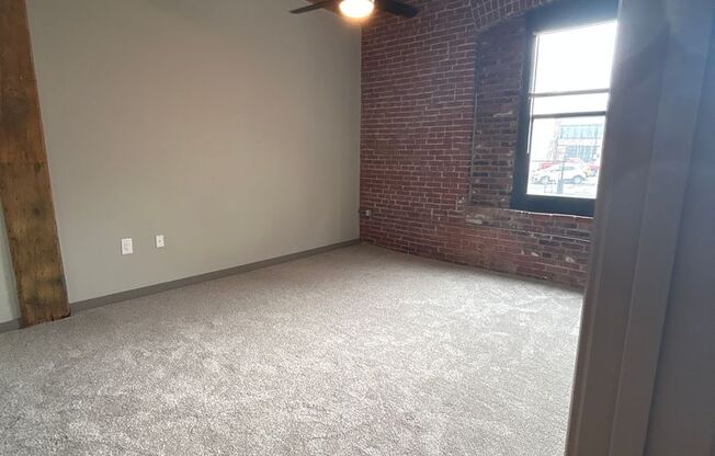 1 bed, 1 bath, 780 sqft, $1,550, Unit 219