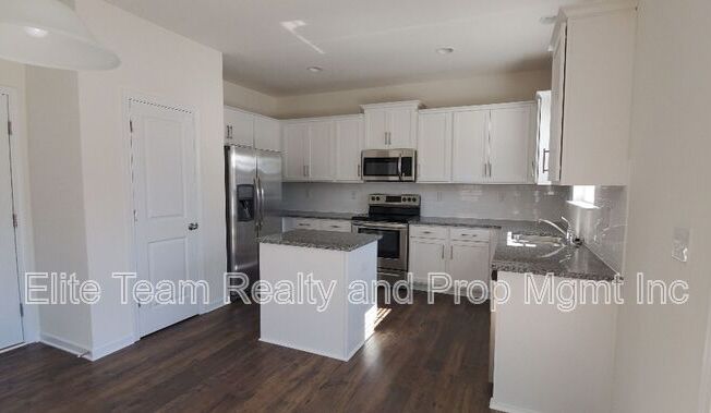 10422 BRADSTREET CMNS WAY