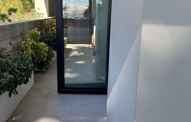 Studio, 1 bath, 489 sqft, $6,000, Unit A105