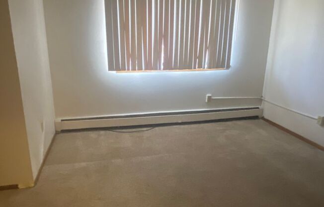 2 beds, 1 bath, 951 sqft, $1,299, Unit 5230 01