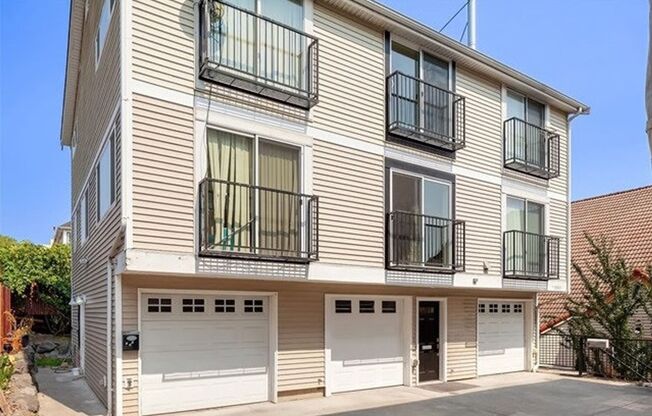 Captiol Hill Townhome