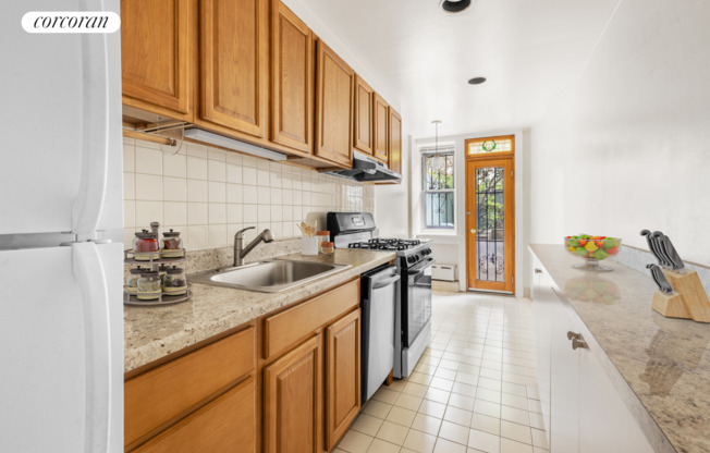40 BERKELEY PL