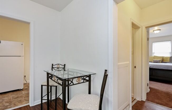 1 bed, 1 bath, 525 sqft, $925, Unit 2129DUN-1