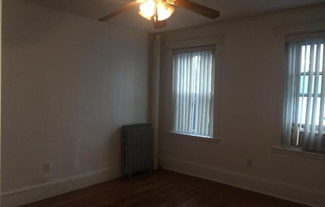 Studio, 1 bath, $2,400, Unit 33