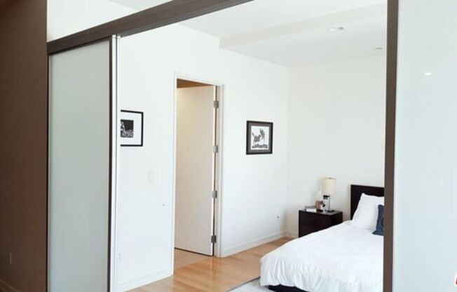 2 beds, 2 baths, 1,200 sqft, $3,650, Unit 1906