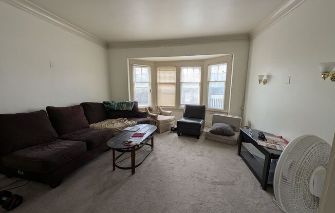 3244 3246 N OAKLAND AVE