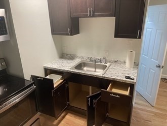 1 bed, 1 bath, 650 sqft, $1,500, Unit 6