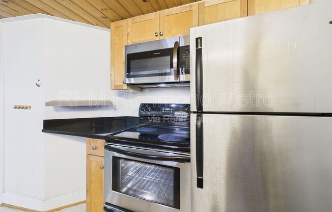 1 bed, 1 bath, 719 sqft, $1,220, Unit 203