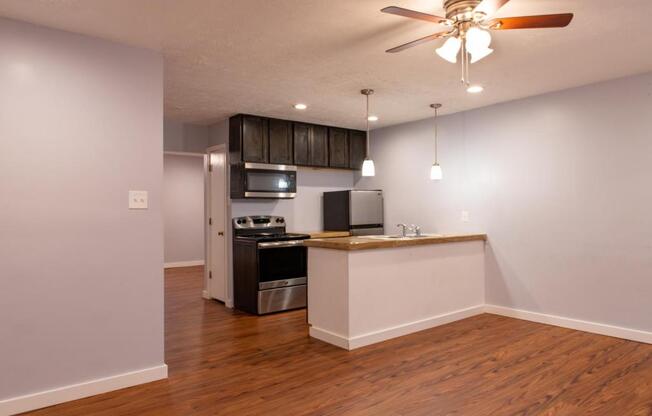 1 bed, 1 bath, 800 sqft, $850