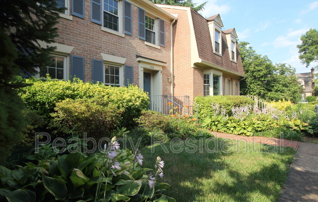 436 N PARK DR