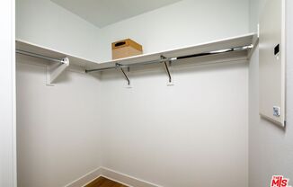 710 N. El Centro Ave.