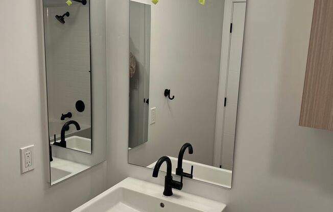 1 bed, 1 bath, 492 sqft, $2,895, Unit 301