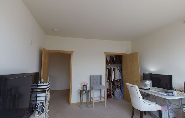 2 beds, 2.5 baths, 1,560 sqft, $3,295, Unit 402