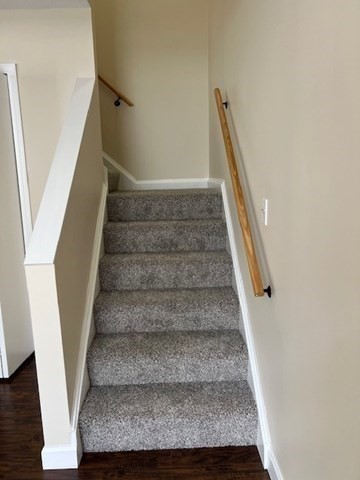 2 beds, 1 bath, 764 sqft, $2,100, Unit 1-27