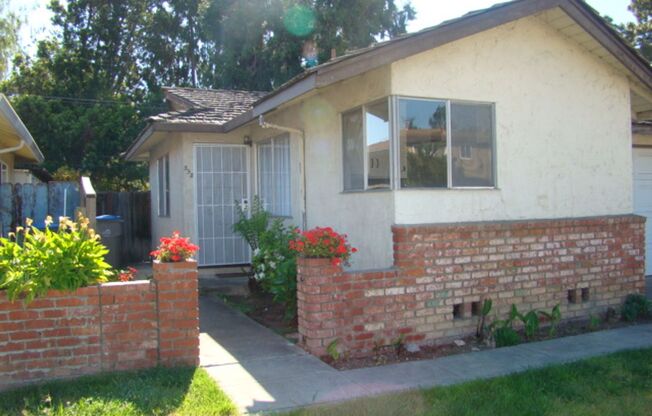 558 Hazel Dell Way