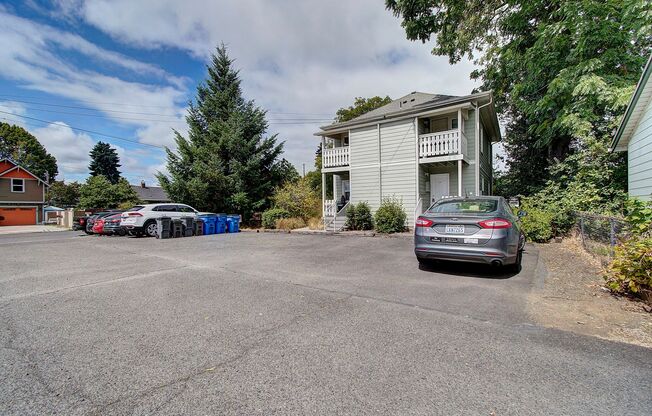Studio, 1 bath, 500 sqft, $1,195, Unit 1