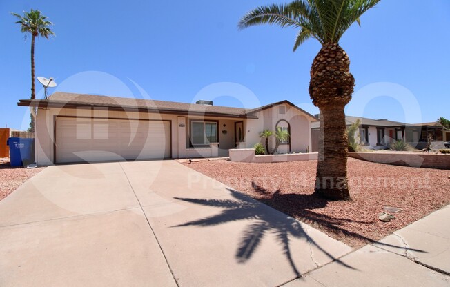 4528 E CAPISTRANO AVE