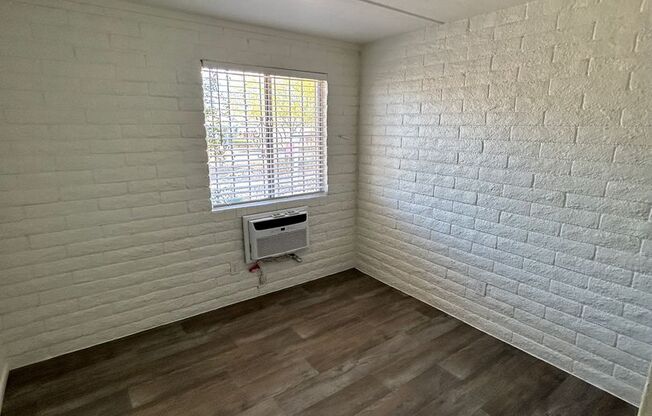 2 beds, 1 bath, 615 sqft, $1,225, Unit 207B