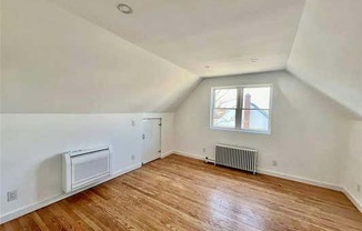 1 bed, 1 bath, $2,200