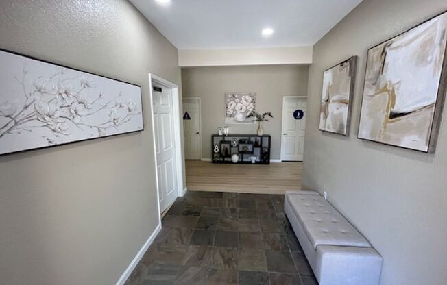 2 beds, 1 bath, 848 sqft, $1,900, Unit 1807