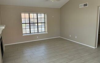 2 beds, 1 bath, $1,495, Unit #1043
