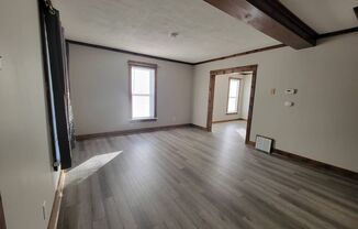 3 beds, 1 bath, $1,325