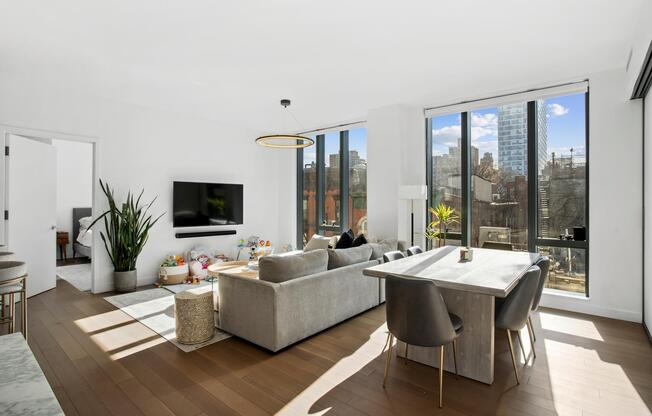 150 RIVINGTON ST