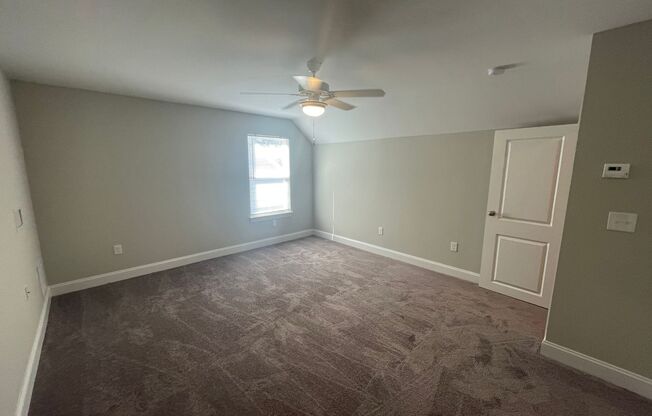 1 bed, 1 bath, 1,000 sqft, $1,400, Unit 5748-303