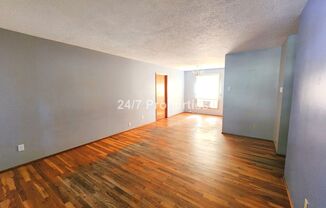 3 beds, 1 bath, $2,550