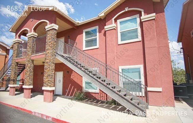8685 N LOOP