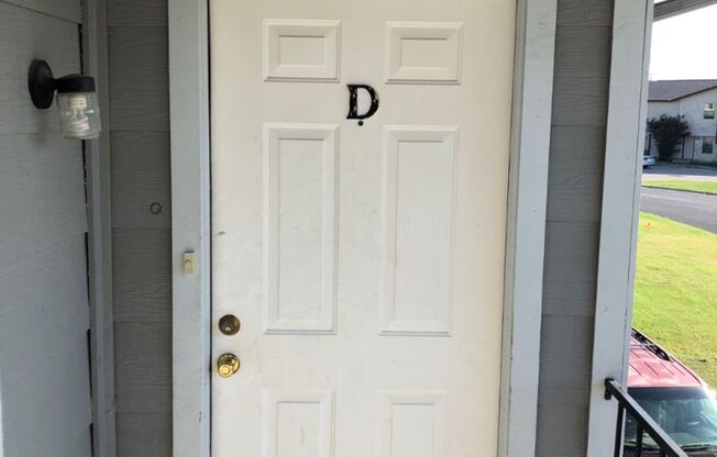 1005 East Side Dr
