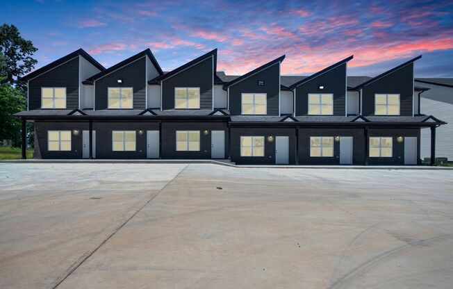 3 beds, 3 baths, 1,325 sqft, $1,545, Unit Trenton Commons # 2209