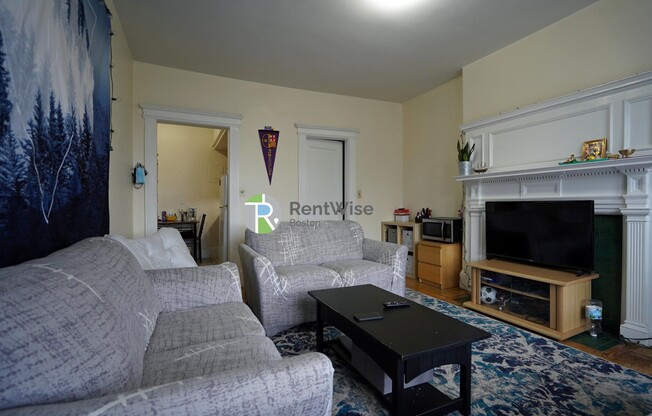 1212 COMMONWEALTH AVE