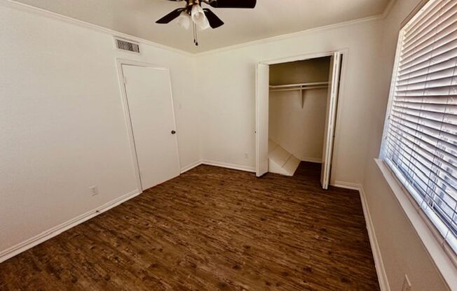 2 beds, 1.5 baths, 957 sqft, $1,599, Unit 111