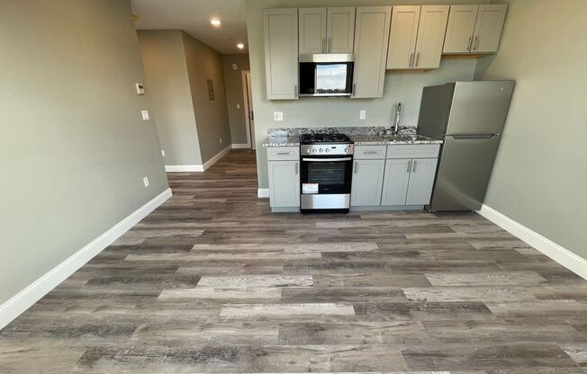 2 beds, 1 bath, 573 sqft, $2,650, Unit 510