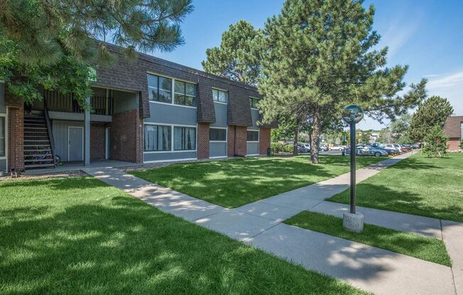 Meadows at Town Center - Newly renovated in 2023 with in-unit washer/dryer!