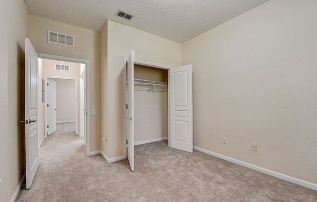 3 beds, 2 baths, $1,865, Unit UNIT 103