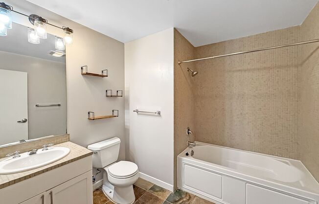 2 beds, 2 baths, $3,000